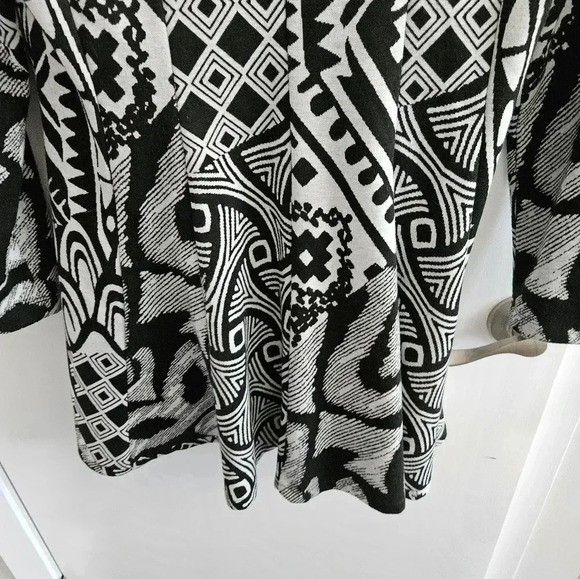 Frank Lyman Design Tunic Jacket With Wired Memory Collar Women's 12 Funky - Picture 5 of 11